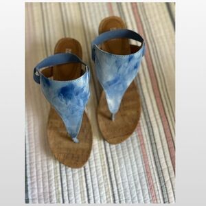 White Mountain Blue Tie-Dye Sandals